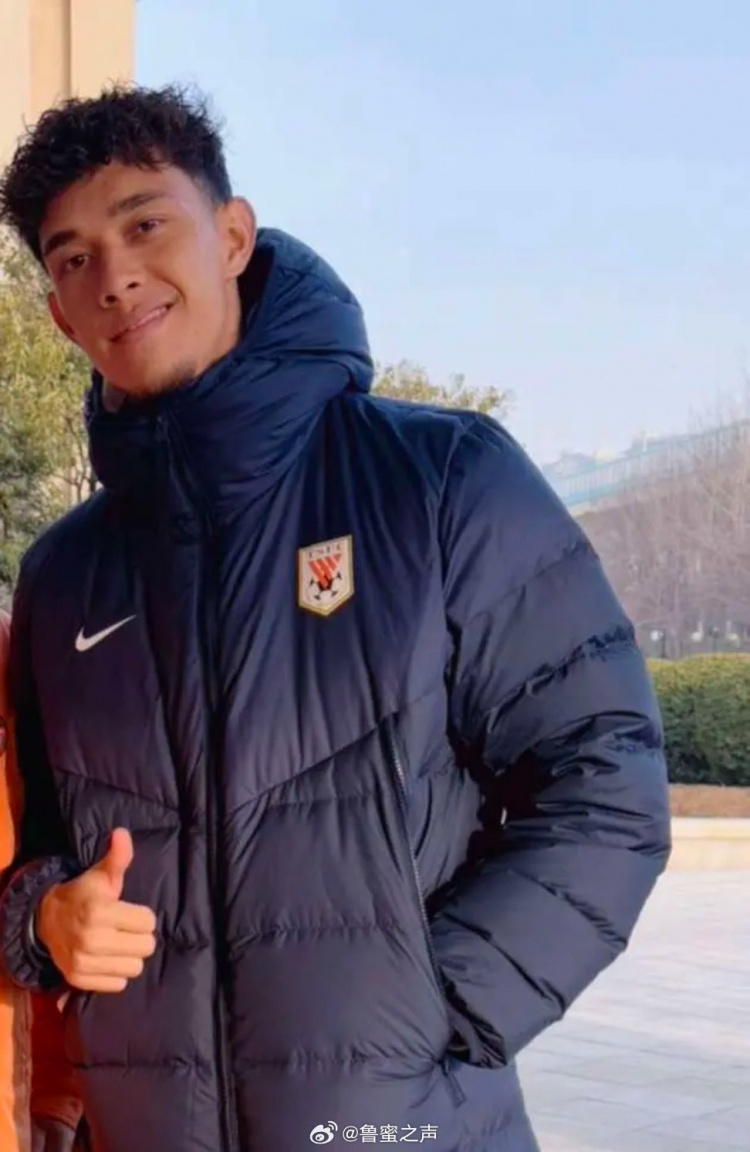  博主：泰山隊新援李小恒已抵達俱樂部，明天將隨隊登泰山祈福