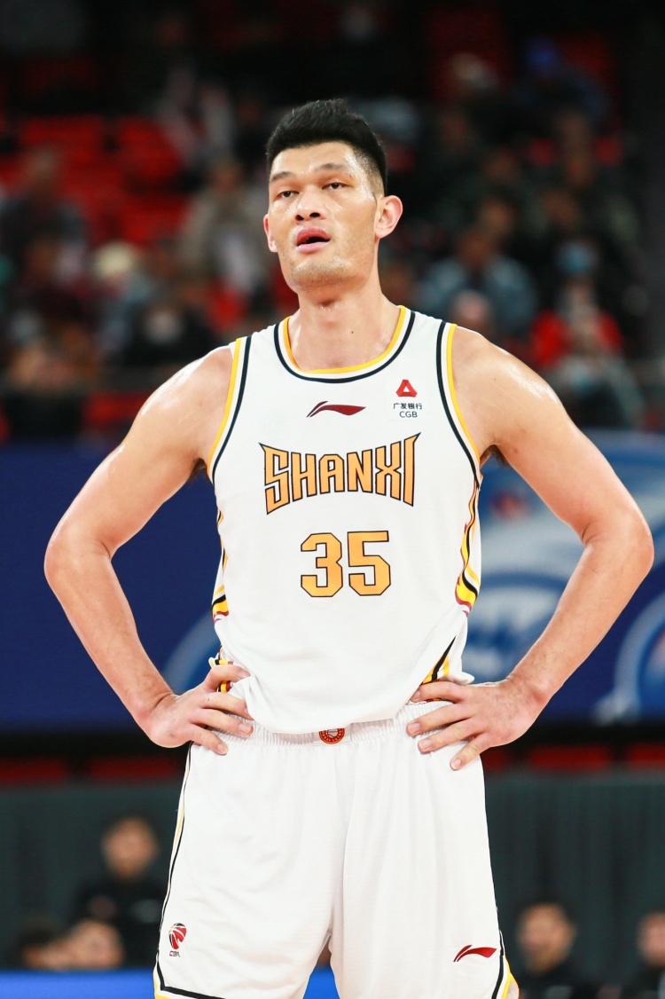  手感不佳！葛昭寶全場8投1中得到2分2籃板2助攻