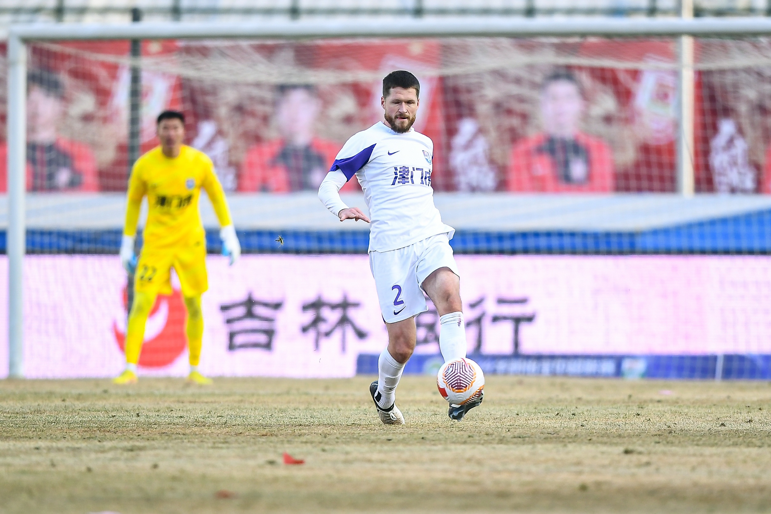  津門(mén)虎舊將亞冠對(duì)決格蘭特勝出，津媒：他離開(kāi)津門(mén)虎因存?zhèn)‰[患