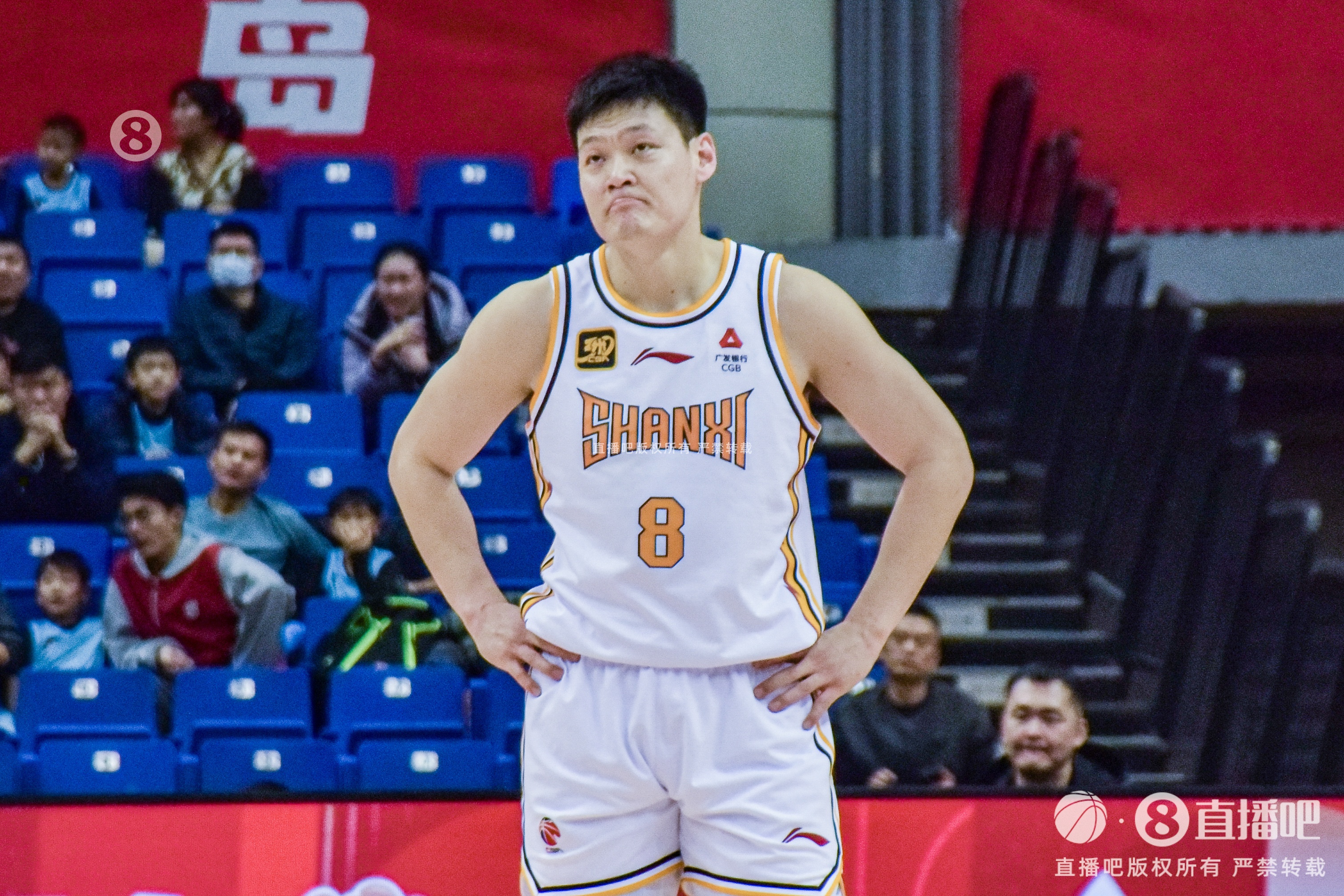  表現(xiàn)平平！張寧11中4拿到11分3板4助&三分8中2 有5犯規(guī)