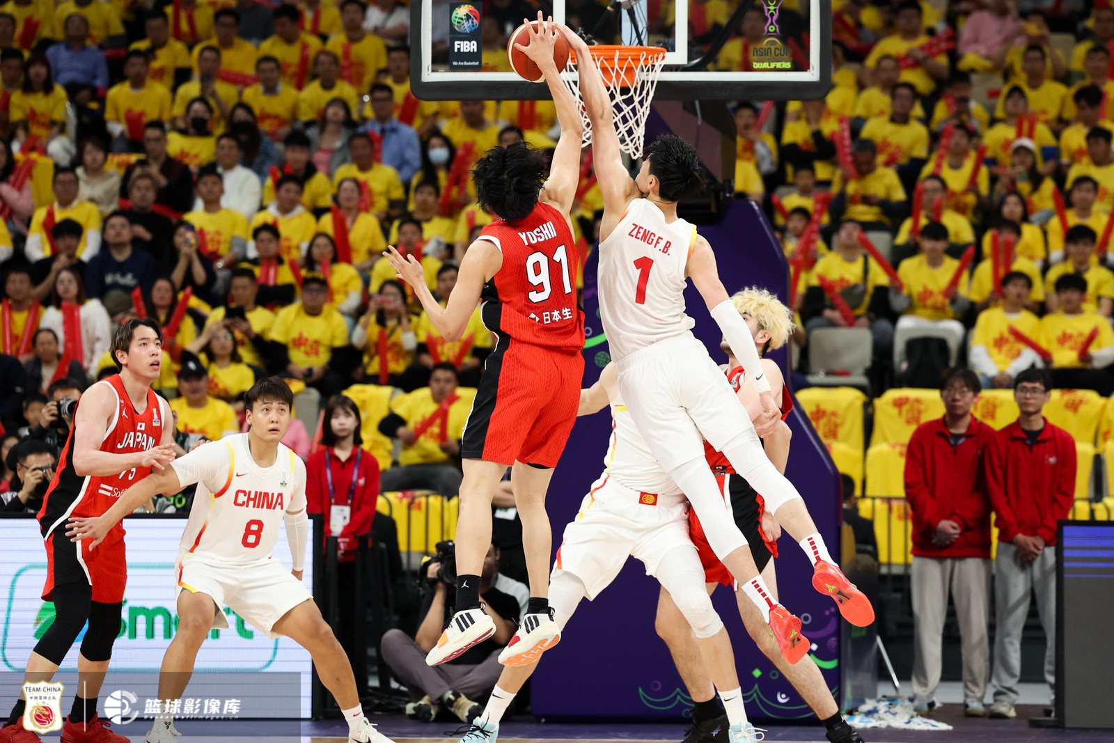  中國男籃內外開花 曾凡博攻防一體在線 中國大勝日本42分！